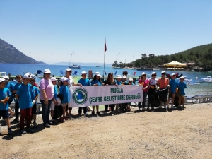 Ağaç Katliamının Yaşandığı Koyda Bayram Temizliği