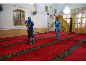 Eyyübiye’de Cami Temizleme Seferberliği