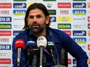 İbrahim Üzülmez: "Gelecek Sezon Yapılanması Konusunda Anlaşamadık"