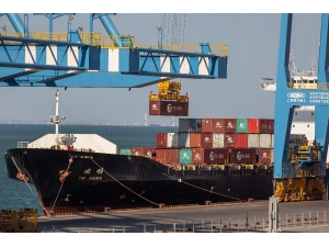 Abd, Çin Mallarından Yüzde 25 Vergi Almaya Başladı