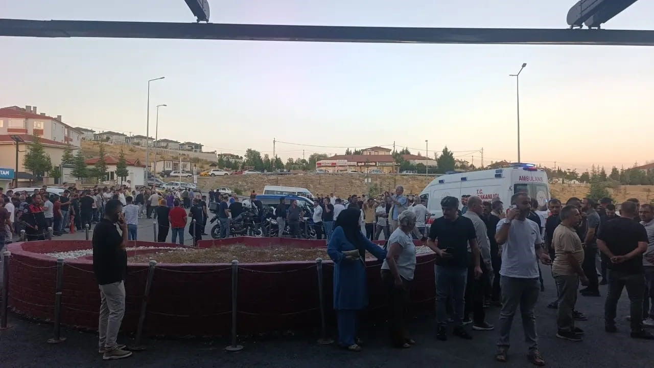 ankara-da-maden-ocaginda-gocuk-1-olu-10-yarali