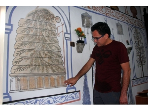 Cennetin 8 Kapısının Tasvir Edildiği Cami