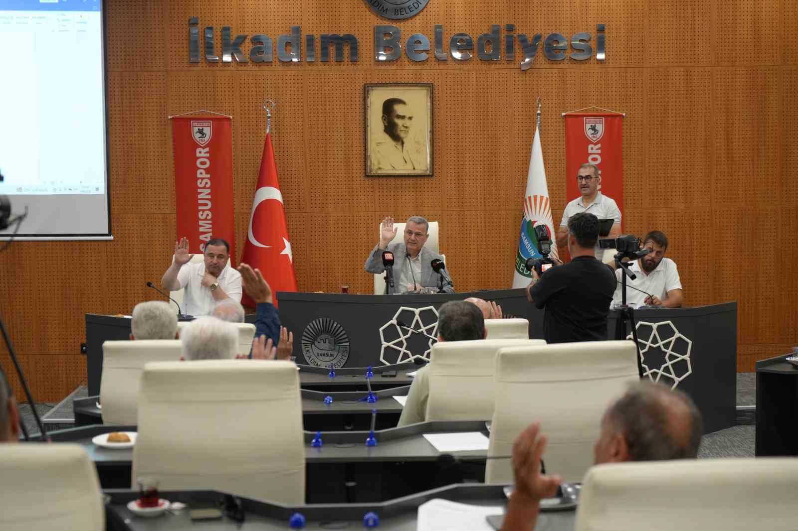 baskan-kurnaz-kendi-donemimizden-1-tl-borcumuz-yok-eski-borclar-ode-ode-bitmiyor