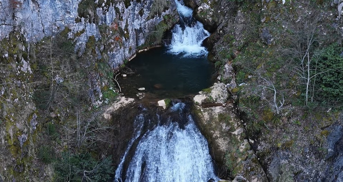 istanbul-un-yani-basindaki-doga-harikasi