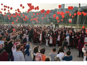 135 İmam Hatipli Öğrenci Mezun Olmanın Sevincini Yaşadı