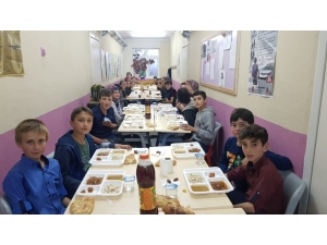 Öğrencilere İftar