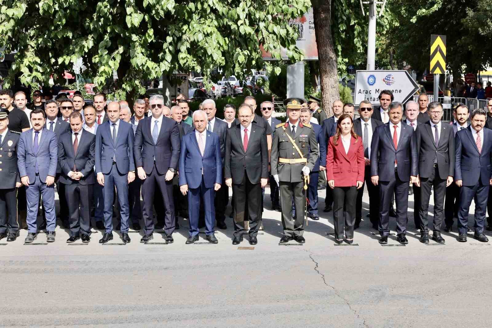 siirt-te-30-agustos-zafer-bayraminin-104-yil-donumu-coskuyla-kutlandi