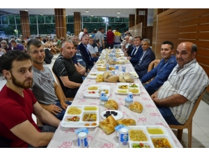 Bigalı Pazarcılar İftarda Bir Araya Geldi