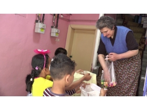 Erzurum’da Çocukların “Arafalık” Mutluluğu