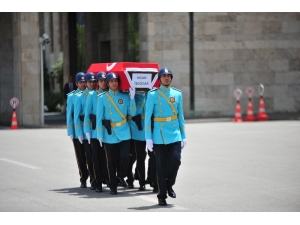 Eski Sosyal Güvenlik Bakanı İşgüzar İçin Tbmm’de Tören Düzenlendi