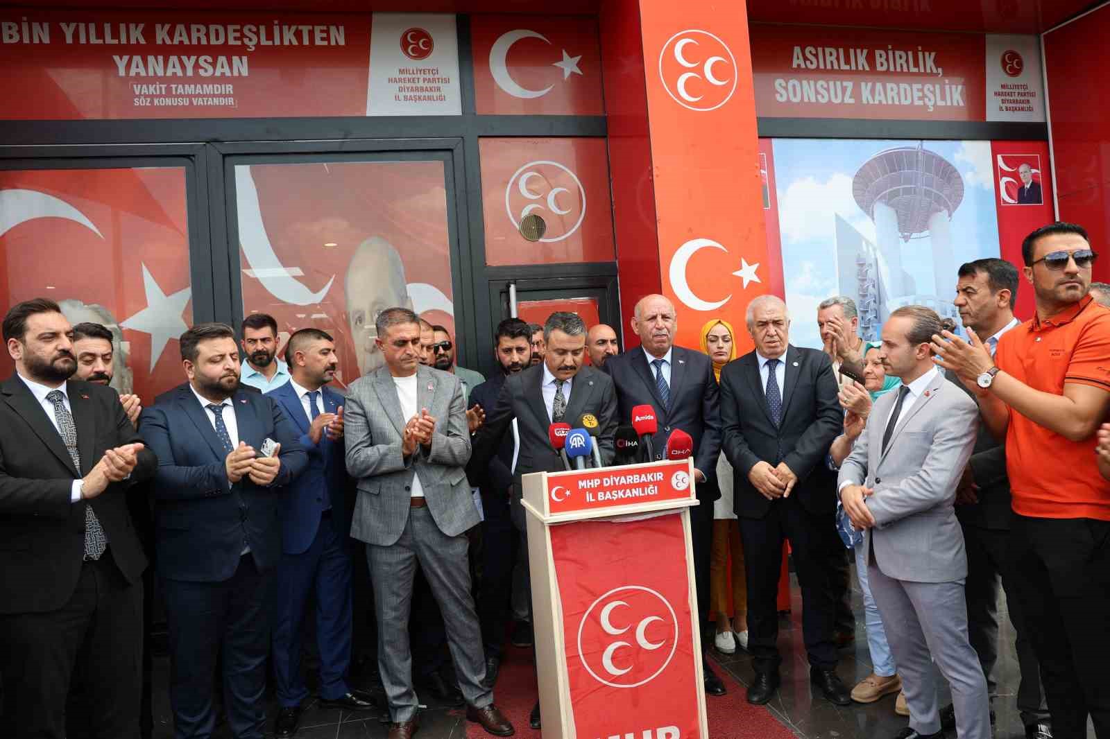 mhp-diyarbakir-il-baskanliginda-gorev-devri