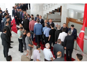 Bakan Kurum Hemşehrileriyle Bayramlaştı