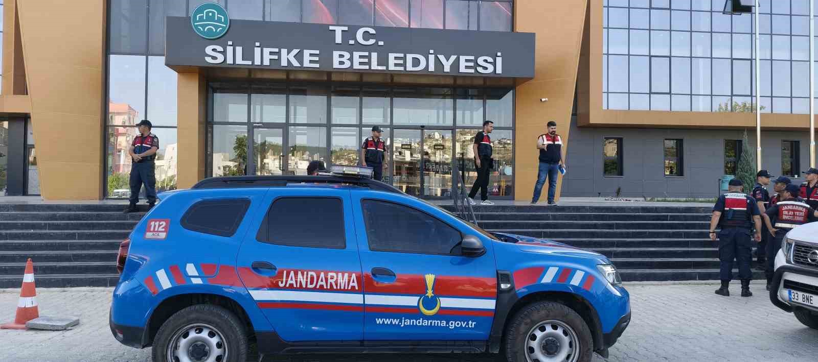 silifke-belediyesi-ne-yonelik-sorusturmada-tutuklu-sayisi-11-e-yukseldi