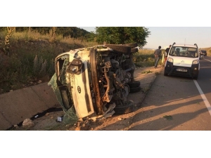 Bilecik’te Devrilen Kamyonetteki Aynı Aileden 4 Kişi Yaralandı