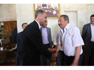 Başkan Kuş Vatandaşlarla Bayramlaştı