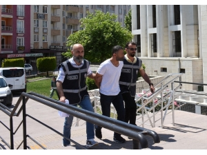 Tekne Motor Hırsızı Yakalandı