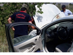 Kaza Yapan Araç Alev Aldı: 4 Yaralı