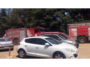 Şile Saklıgöl’de Çardağın Çökmesiyle Vatandaşlar Göle Düştü