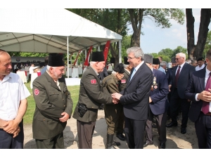 Başkan Yüce Toplu Bayramlaşma Programlarına Katıldı