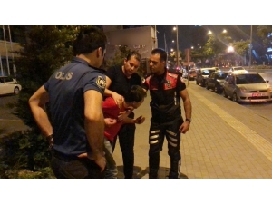 Dışarıda Darp Edildi Çorbacıyı Basıp ‘Beni Siz Dövdünüz’ Diyerek Taşkınlık Çıkardı