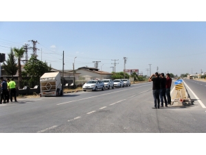 Minibüse Takılı Römork Fırladı: 5 Yaralı