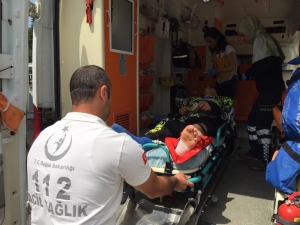 Motoruyla Düştüğü Dağlık Alanda Mahsur Şahsı Ekipler Kurtardı