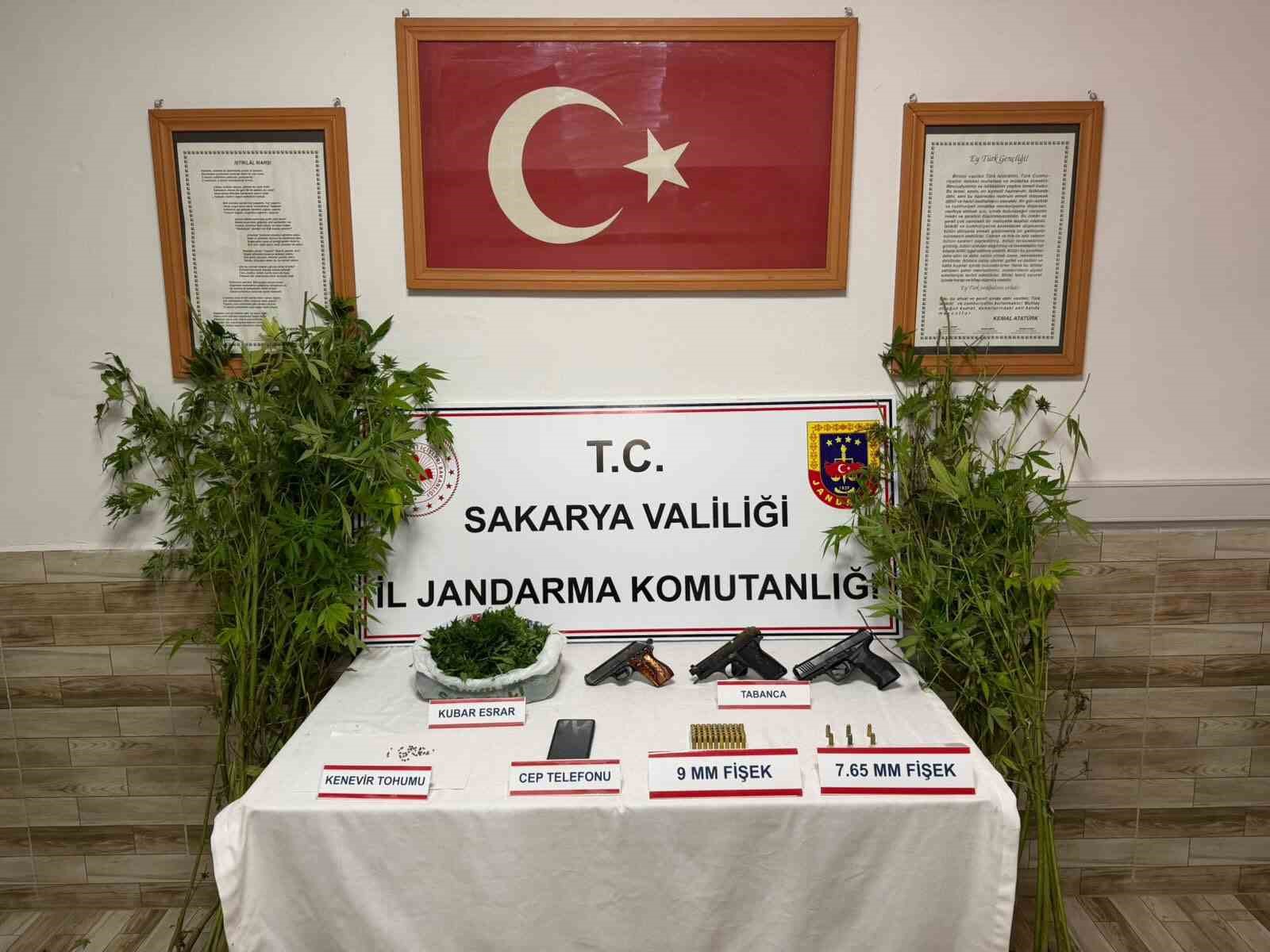sakarya-nin-3-ilcesinde-uyusturucu-operasyonu-4-tutuklama