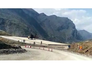 Mehmetçik Hamile Kadın İçin Helikopterle Seferber Oldu