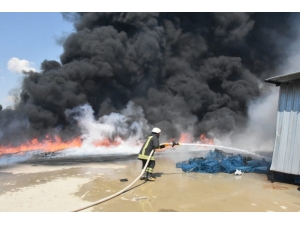 Tarlada Yakılan Anız İmalat Atölyesini Kül Etti