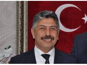 Eski Başkan Yardımcısı Evinde Ölü Bulundu