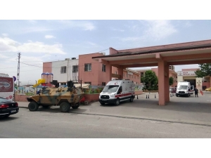 Zeytin Dalı Harekat Bölgesinde Tsk Unsurlarına Saldırı: 1 Şehit 4 Yaralı