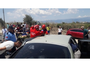 Burhaniye’de Trafik Kazası: 4 Yaralı