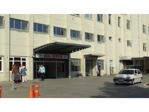 Başına Güneş Geçen Genç Havuzda Ölümden Döndü