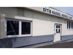 Almanya’da Diyanet Camisine Saldırı