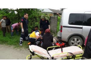 Düzce’de Hafif Ticari Araç İle Motosiklet Çarpıştı: 1 Ölü