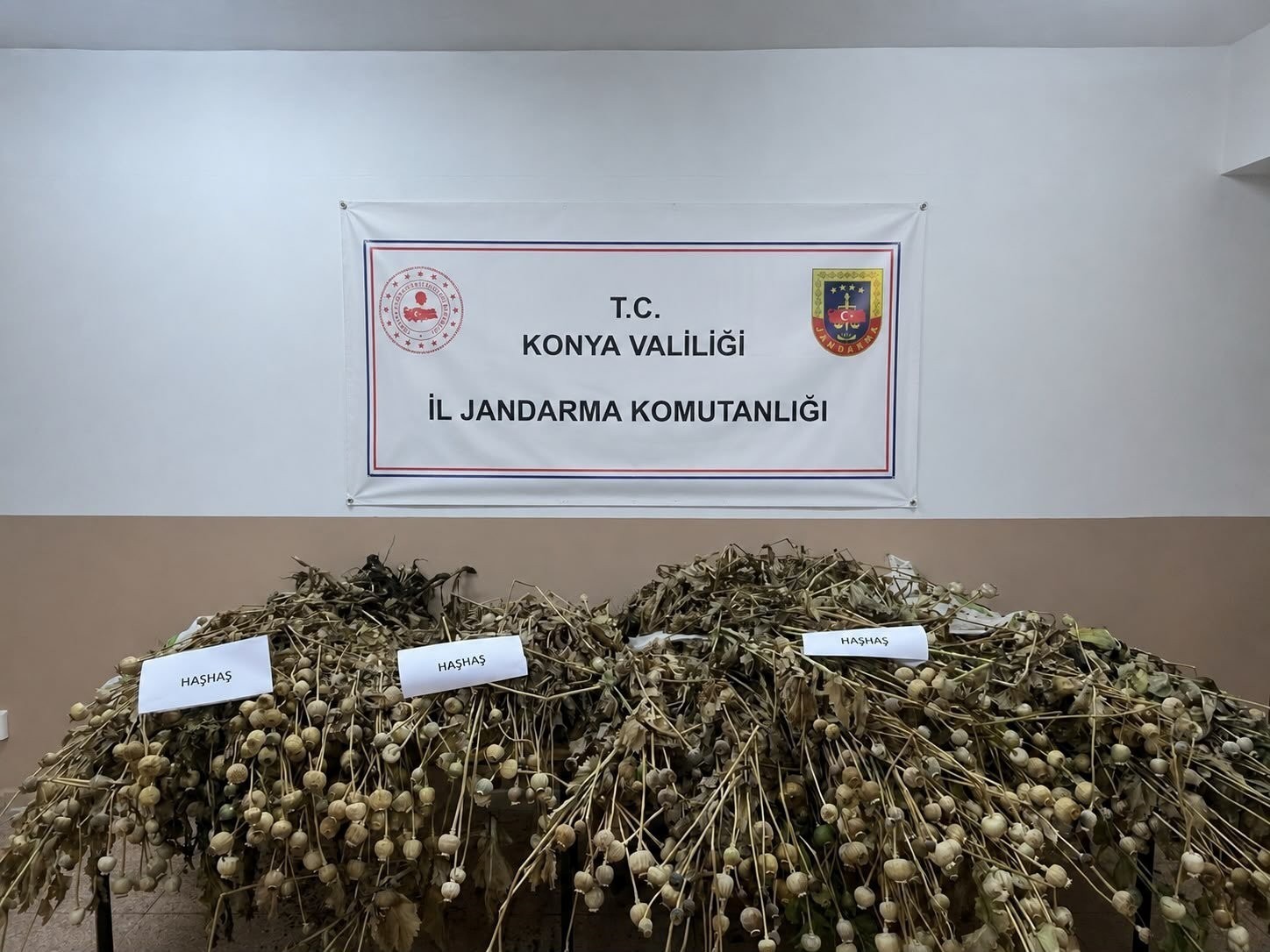 konya-da-jandarmadan-uyusturucu-operasyonlari-5-tutuklama