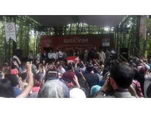 Binali Yıldırım: "Kimse Kürtleri Ötekileştirmeye, Ayrıştırmaya Çalışmasın"