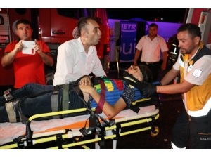 Adana’da Yolcu Otobüslerinin Karıştığı Zincirleme Kaza: 20 Yaralı