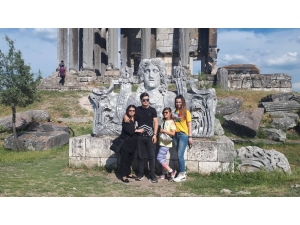 Aizonai Antik Kenti Bayramda Ziyaretçi Akınına Uğradı