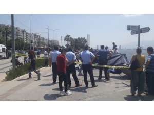 İzmir’de Denizde Ceset Bulundu