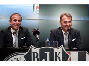 Beşiktaş, Abdullah Avcı İle Resmi Sözleşmeyi İmzaladı