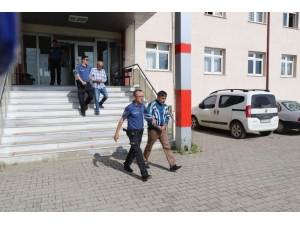 İnsan Kaçakçıları Suçüstü Yakalandı