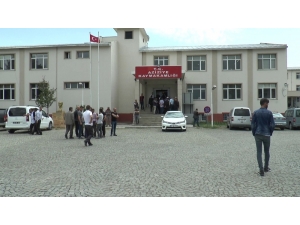 Erzurum’da İki Köy Arasında Arazi Kavgası: 1’i Ağır 5 Yaralı