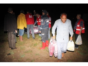 Sel Mevsimlik Tarım İşçilerini Vurdu