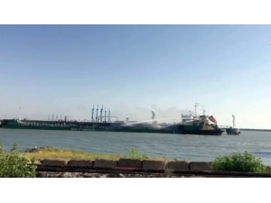 Rusya’da Tanker Yangınında 3 Kişi Öldü