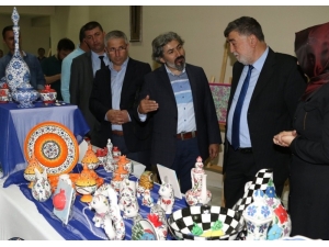 Tavşanlı’da El Emeği Göz Nuru Eserler Görücüye Çıktı