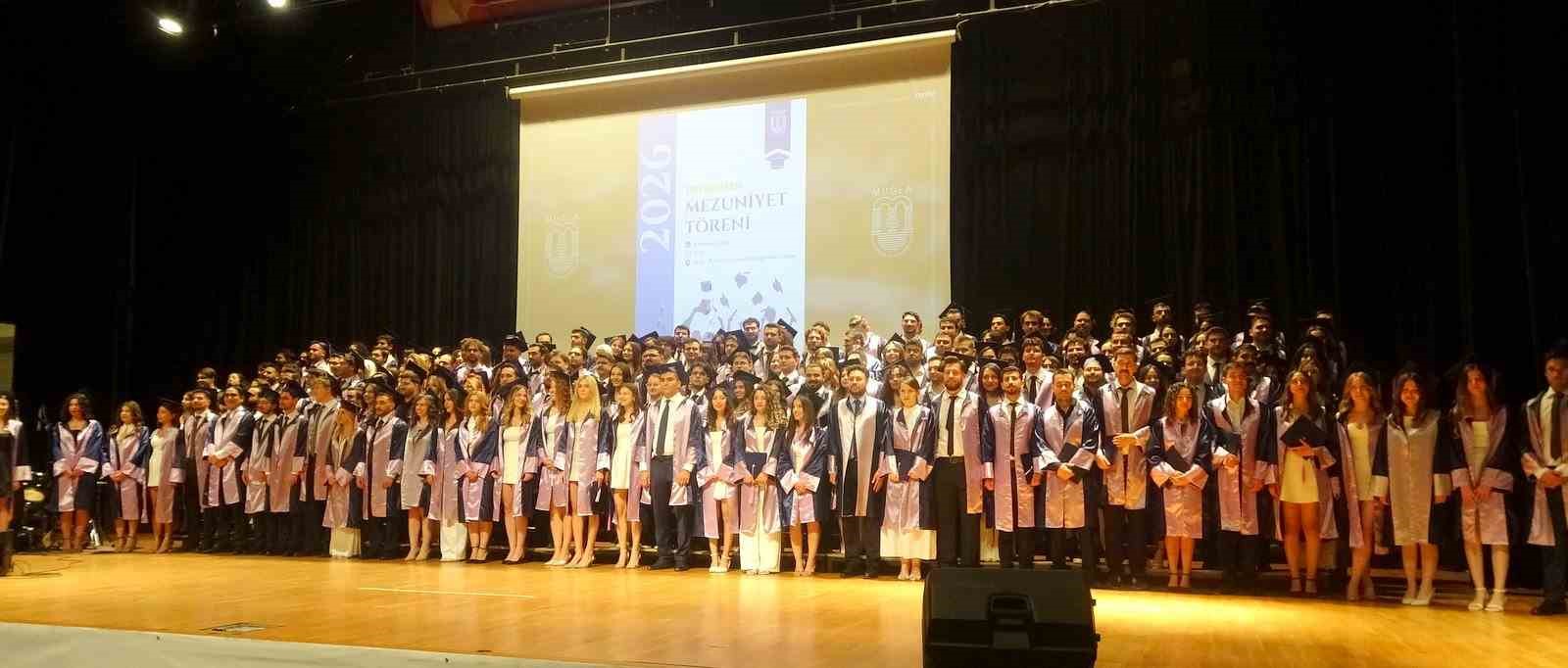 msku-tip-fakultesi-nde-187-genc-hekim-sifa-dagitmak-icin-yola-cikti