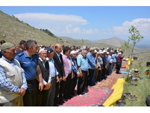 Balçıkhisar’da 2 Asırlık Yağmur Duası Ve Kurban Geleneği Sürüyor