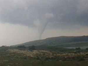 Kastamonu’da İlçe Merkezinde Hortum Korkuttu