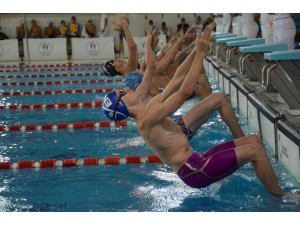 Yüzme Türkiye İl Birinciliği Başladı